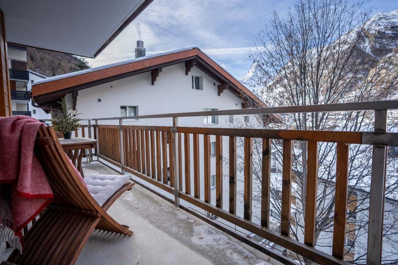Modern Apartment With Matterhorn View เซอร์แมท ภายนอก รูปภาพ