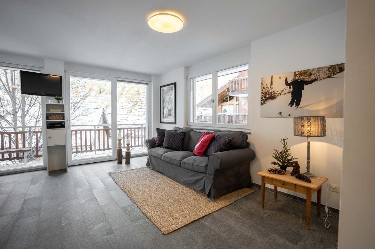 Modern Apartment With Matterhorn View เซอร์แมท ภายนอก รูปภาพ