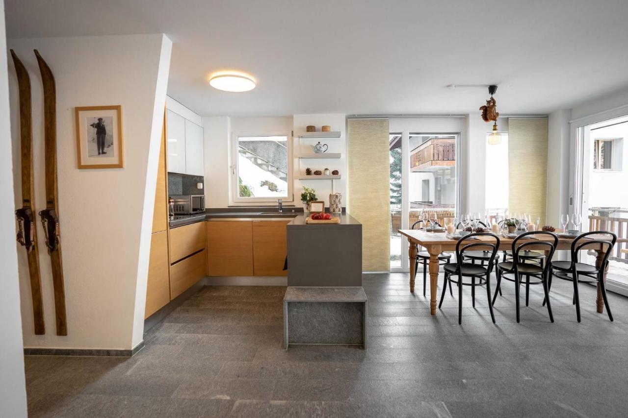 Modern Apartment With Matterhorn View เซอร์แมท ภายนอก รูปภาพ