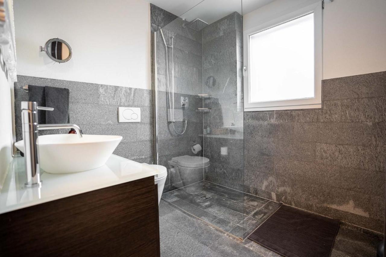 Modern Apartment With Matterhorn View เซอร์แมท ภายนอก รูปภาพ